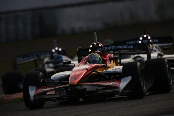 決勝レース: 山本尚貴（TEAM 無限）