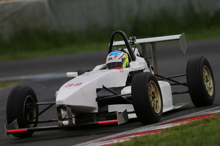 優勝の大津弘樹