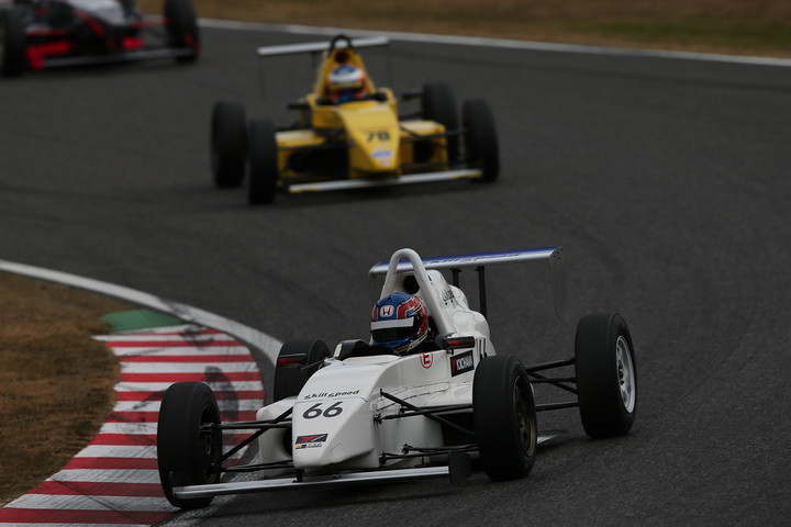 日本一決定戦Bグループ第1レグ: スタートでトップに立ったのは橋本陸（スキルスピード）