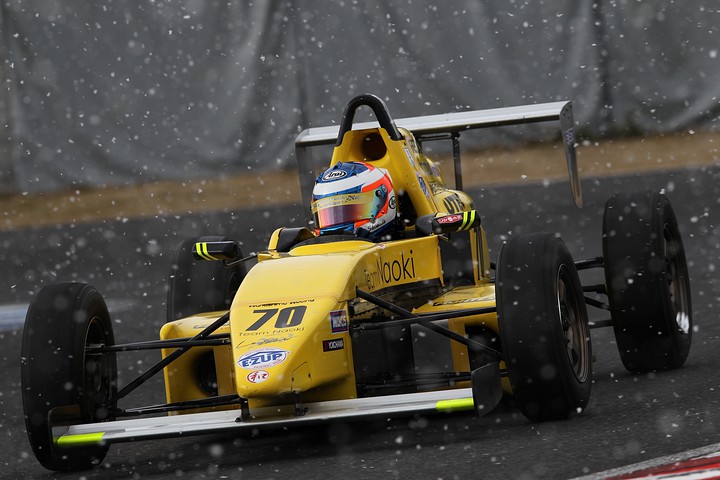 決勝3位は嶋田誠（Team NAOKI☆LEPRIX☆10V ）