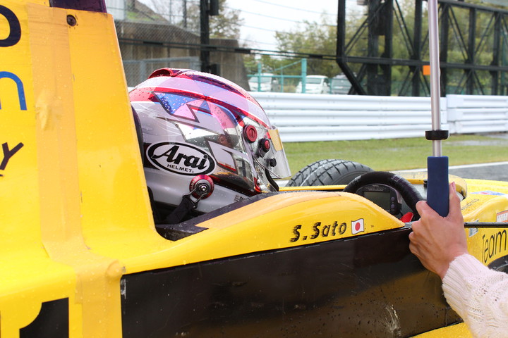 優勝した佐藤駿介（TeamNaoki☆LEPRIX☆10V）