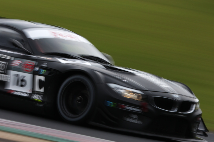 Aドライバー予選: ヒロ・ニシダ（muta TRIGGERS BMW）