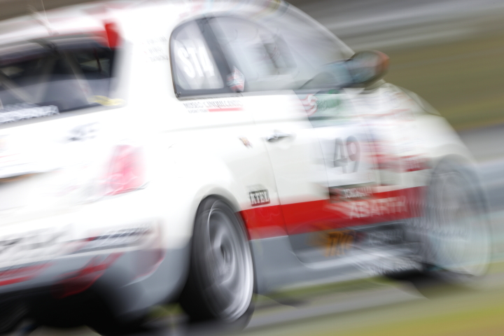 Aドライバー予選: 福山英朗（ADFS アバルト 695 アセットコルセ）