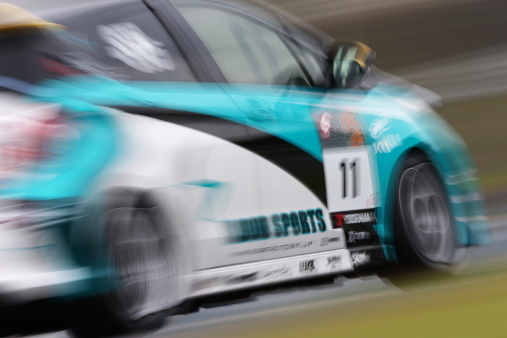 Aドライバー予選: 岩瀬雅博（BLOOD SPORTS 侍魂WM VITZ）