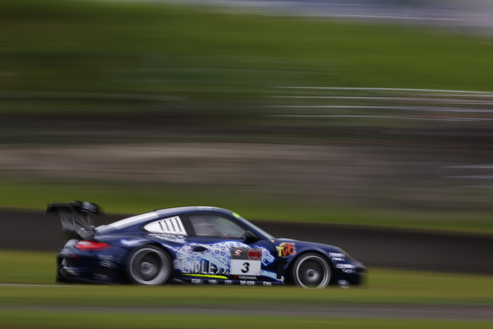 Bドライバー予選: 峰尾恭輔（ENDLESS・ADVAN・PORSCHE）