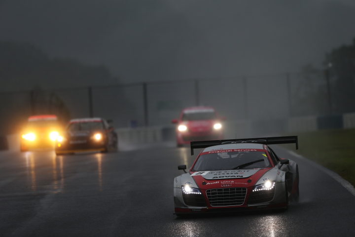 フリー走行: もり山 R8 LMS ultra からあげ（湯澤翔平／荒聖治組）