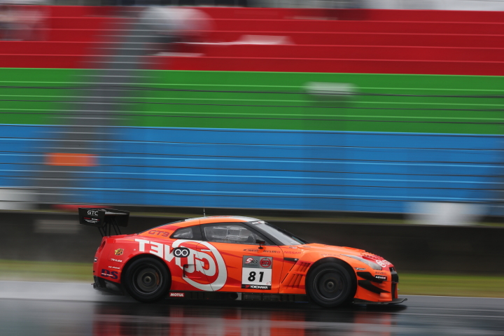 決勝レース: GTNET ADVAN NISSAN GT-R（星野一樹／青木孝行／尾本直史組）