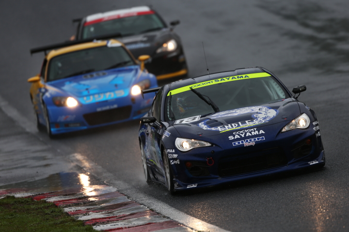 決勝レース: ENDLESS DIJON ADVAN SAYAMA（タカモリ博士／村田信博組）