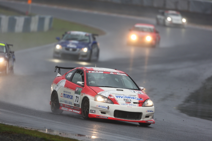 決勝レース: mountain.VBOXJAPAN.YH.DC5（鈴木陽／山崎学／森国形組）