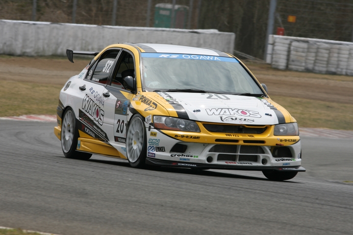 ST-2クラスポールポジションはRSオガワADVANランサー（大橋正澄／阪口良平／岸純一郎組）