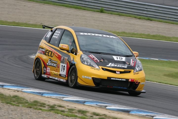 ST-5クラスのポールポジションはBRP☆HYPER ECU C72制動屋J'Sフィット（奥村浩一／古宮正信／駒木孝有／松田智也組）