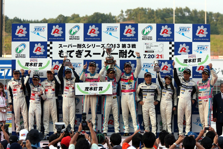 ST-5クラスの暫定表彰式