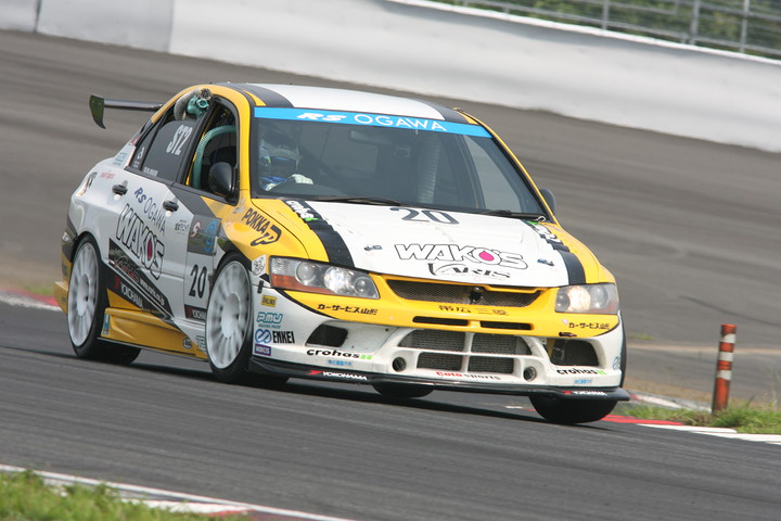 ST-2クラスのポールポジションはRSオガワADVANランサー（大橋正澄／阪口良平／窪田俊浩組）