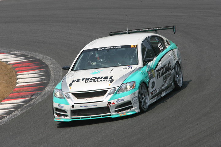 ST-3クラス優勝はPETRONAS TWS GS350（佐藤晋也／吉本大樹／脇阪薫一組）