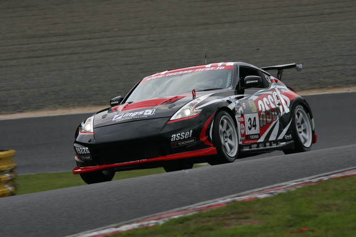 ST-3クラスポールポジションはasset テクノ Z34（佐々木雅弘／前嶋秀司／安田裕信組）