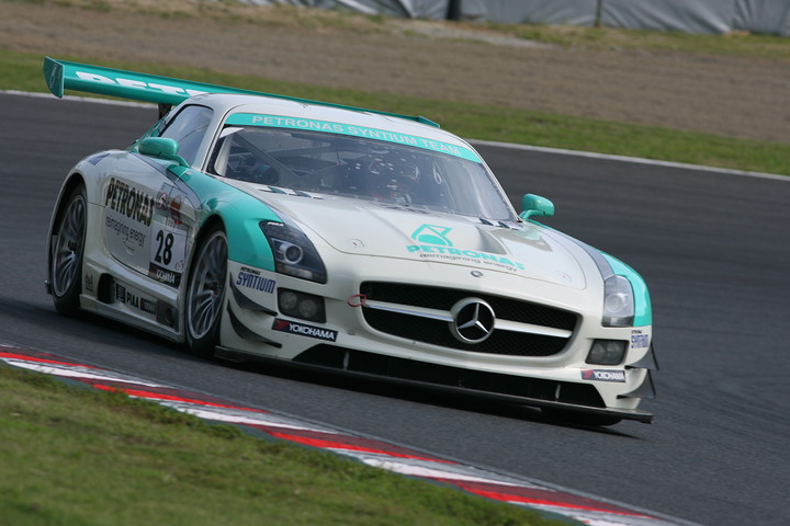 GT3クラス第3レースのポールポジションはPETRONAS SYNTIUM SLS AMG GT3（片岡龍也／ジョノ・レスター／ファリーク・ハイルマン組）