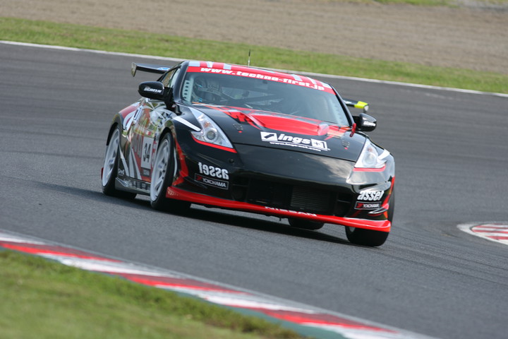 ST-3クラス第1～第3レースのポールポジションはasset テクノ Z34（佐々木雅弘／前嶋秀司組）