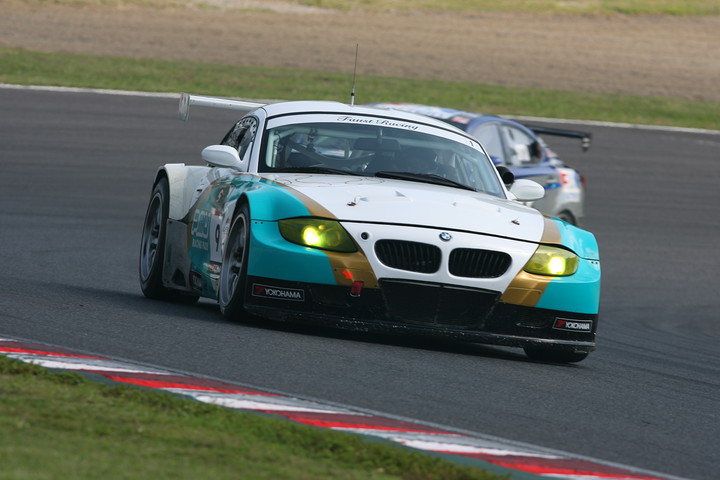 ST-1クラス第1～3レースのポールポジションはFaust Racing BMW Z4（堀主知ロバート／佐藤茂組）