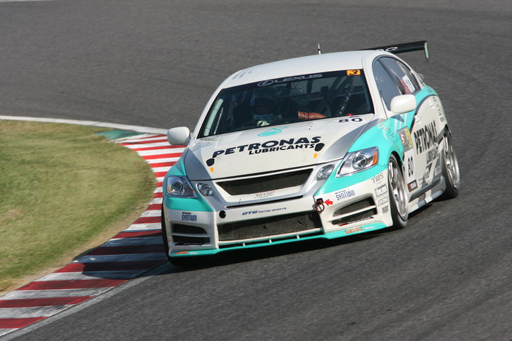 ST-3クラス優勝は佐藤晋也（PETRONAS TWS GS350）