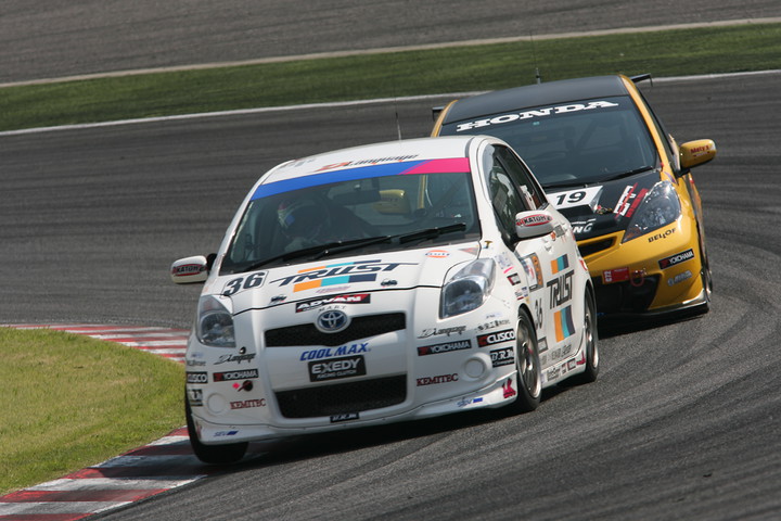 決勝第2レース: ST-5クラス優勝は井尻薫（エンドレスアドバントラストヴィッツ）