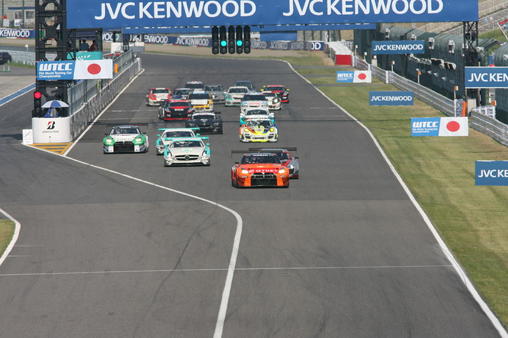 決勝第2レース: 第1グループのスタートシーン