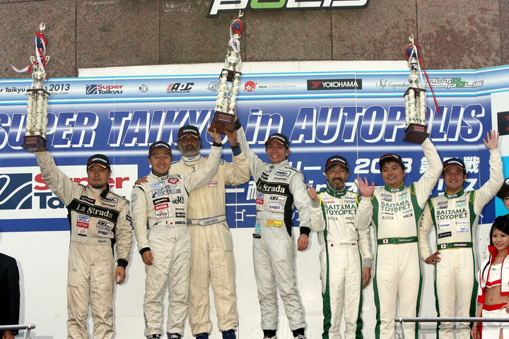 ST-4クラスの暫定表彰式