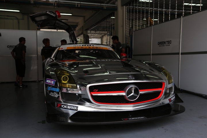 グリーンテック SLS AMG GT3（和田久／城内政樹組）