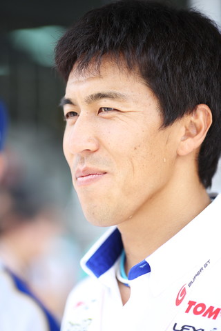 伊藤大輔（KeePer TOM'S SC430）