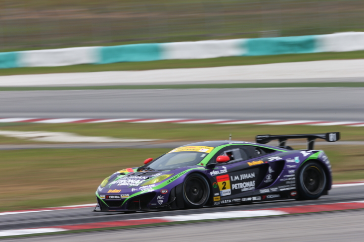 エヴァRT初号機ペトロナスMP4-12C（高橋一穂／加藤寛規組）