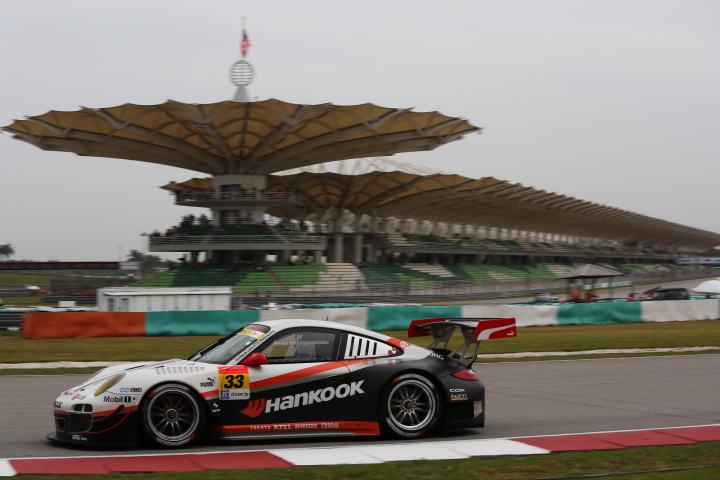 HANKOOK PORSCHE（影山正美／藤井誠暢組）