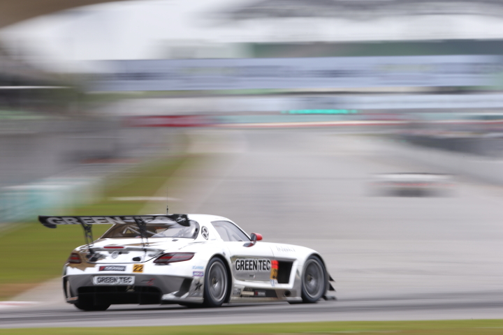 グリーンテック SLS AMG GT3（和田久／城内政樹組）