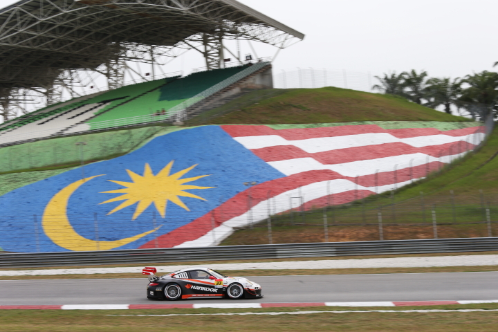 HANKOOK PORSCHE（影山正美／藤井誠暢組）