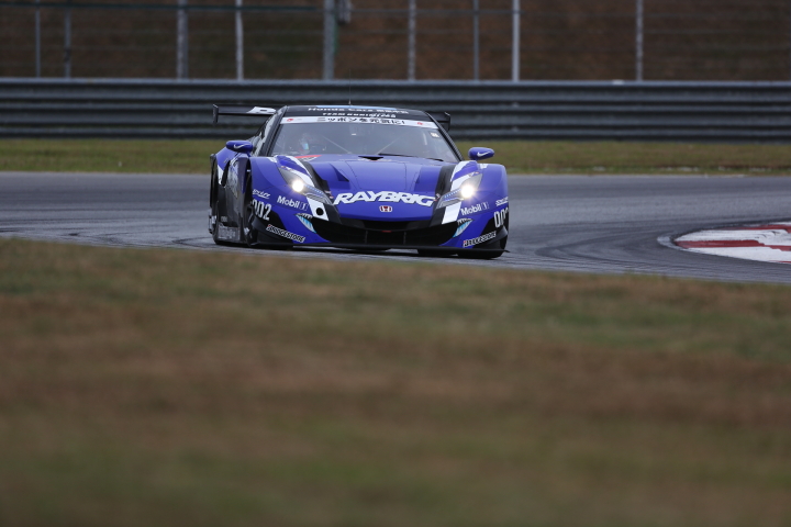 RAYBRIG HSV-010（伊沢拓也／小暮卓史組）