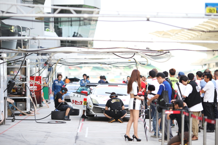 ラ・セーヌ ランボルギーニ GT3（山内英輝／吉本大樹組）