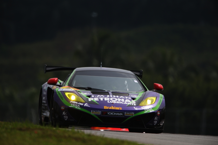 エヴァRT初号機ペトロナスMP4-12C（高橋一穂／加藤寛規組）