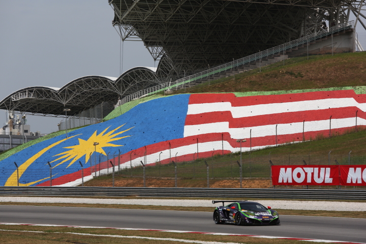 エヴァRT初号機ペトロナスMP4-12C（高橋一穂／加藤寛規組）