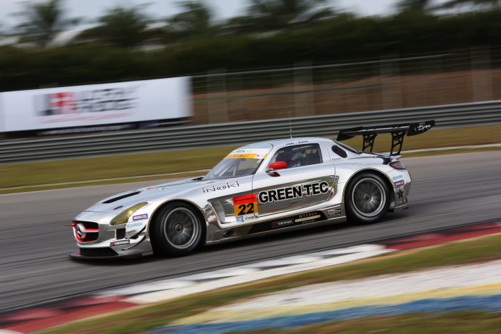 グリーンテック SLS AMG GT3（和田久／城内政樹組）