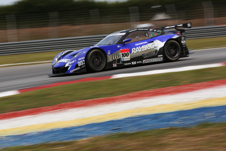 RAYBRIG HSV-010（伊沢拓也／小暮卓史組）