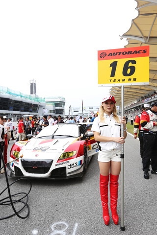 レースクイーン