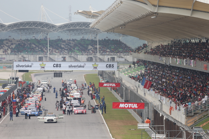 スターティンググリッド