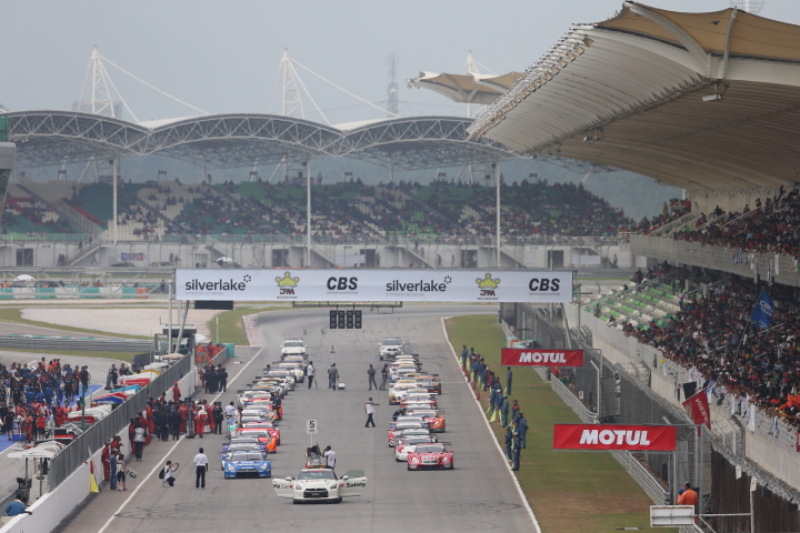 スターティンググリッド