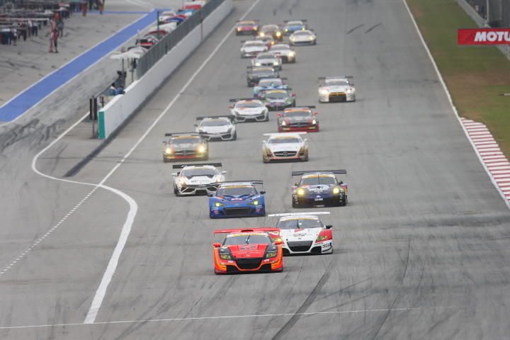 GT300クラススタートシーン