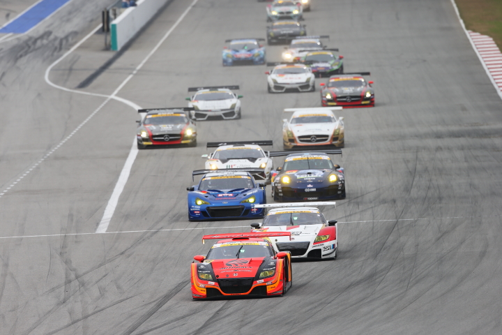 GT300クラススタートシーン