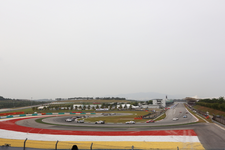 GT300クラススタートシーン