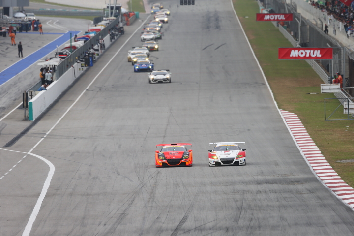  ARTA CR-Z GT  vs  MUGEN CR-Z GT