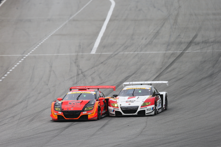  ARTA CR-Z GT  vs  MUGEN CR-Z GT