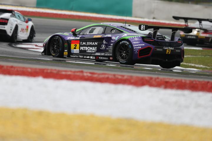 エヴァRT初号機ペトロナスMP4-12C（高橋一穂／加藤寛規組）