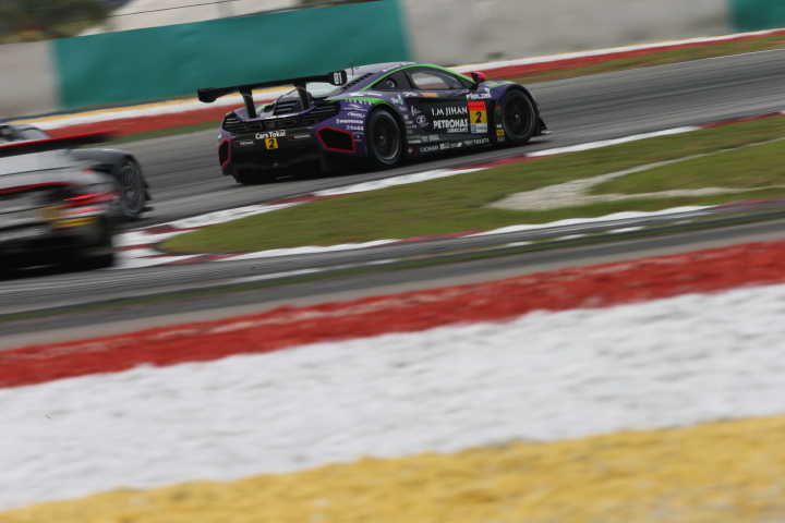 エヴァRT初号機ペトロナスMP4-12C（高橋一穂／加藤寛規組）