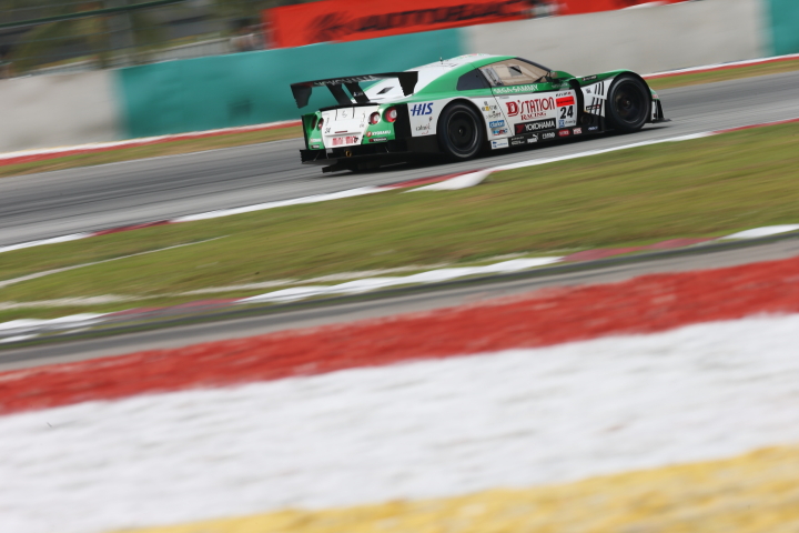 D'station ADVAN GT-R（安田裕信／ミハエル・クルム組）