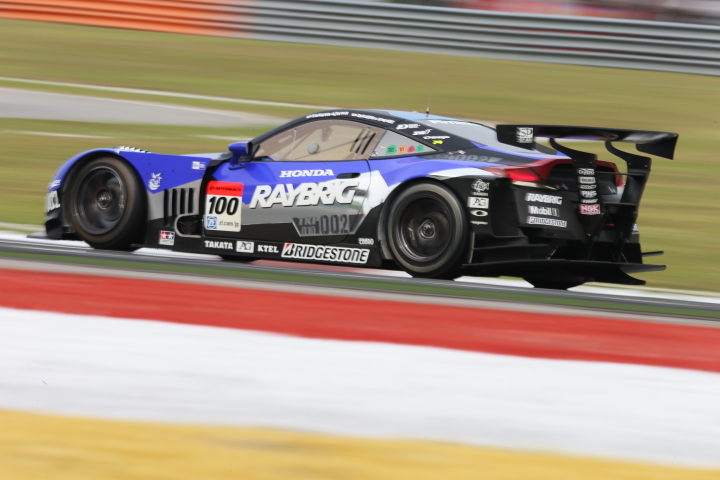 RAYBRIG HSV-010（伊沢拓也／小暮卓史組）